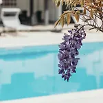 Aquavista - & Poolside Apartmán *