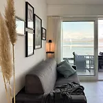 Aquavista - & Poolside Apartmán
