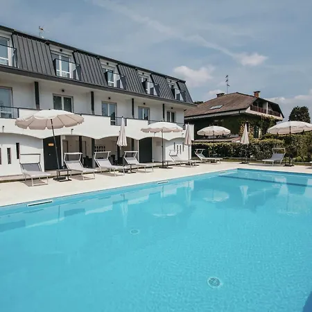 Aquavista - & Poolside Apartmán
