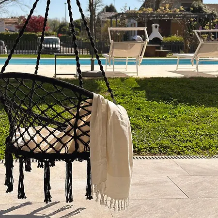 Aquavista - & Poolside Apartment